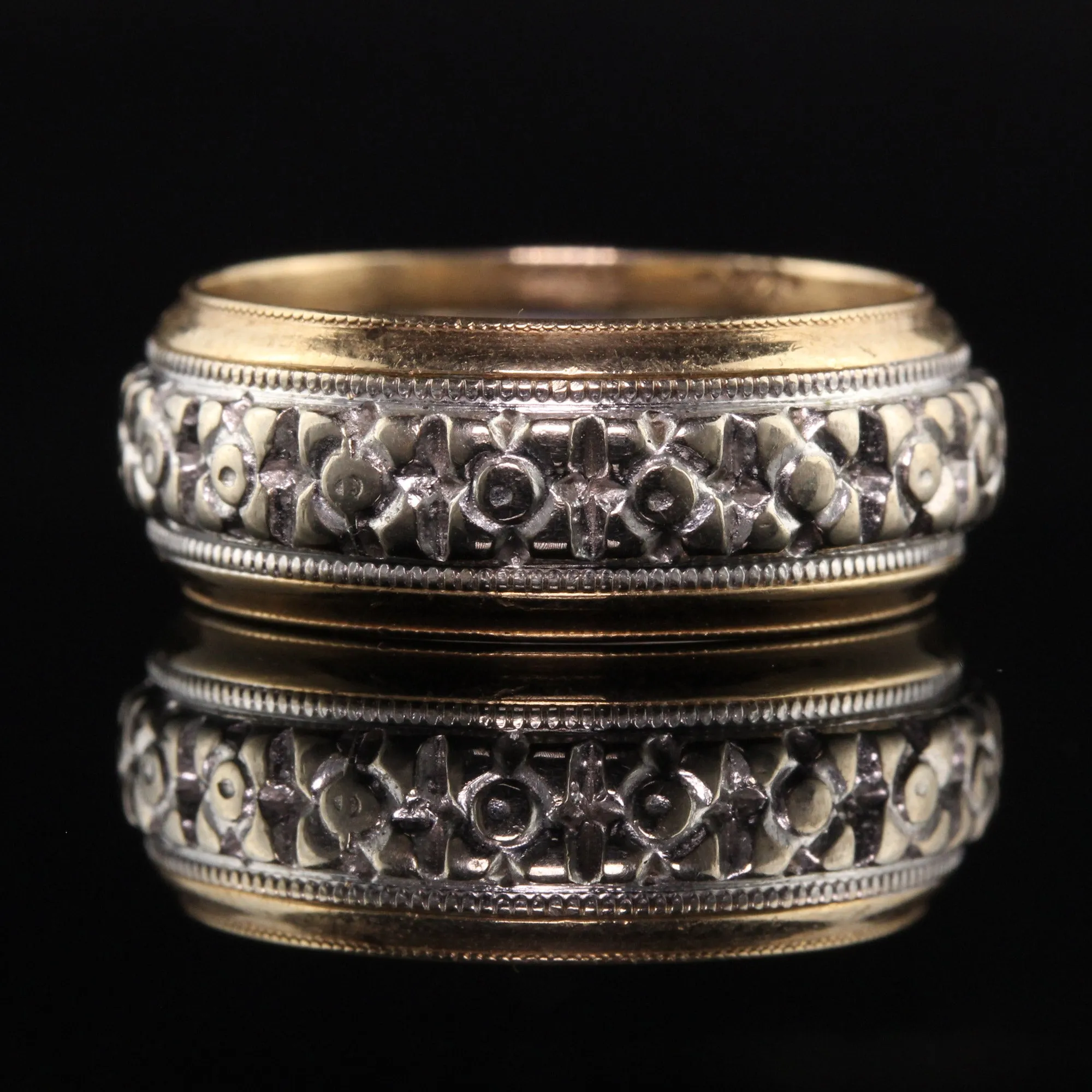 Antique Art Deco 14K Yellow and White Gold Engraved Blossom Wedding Band