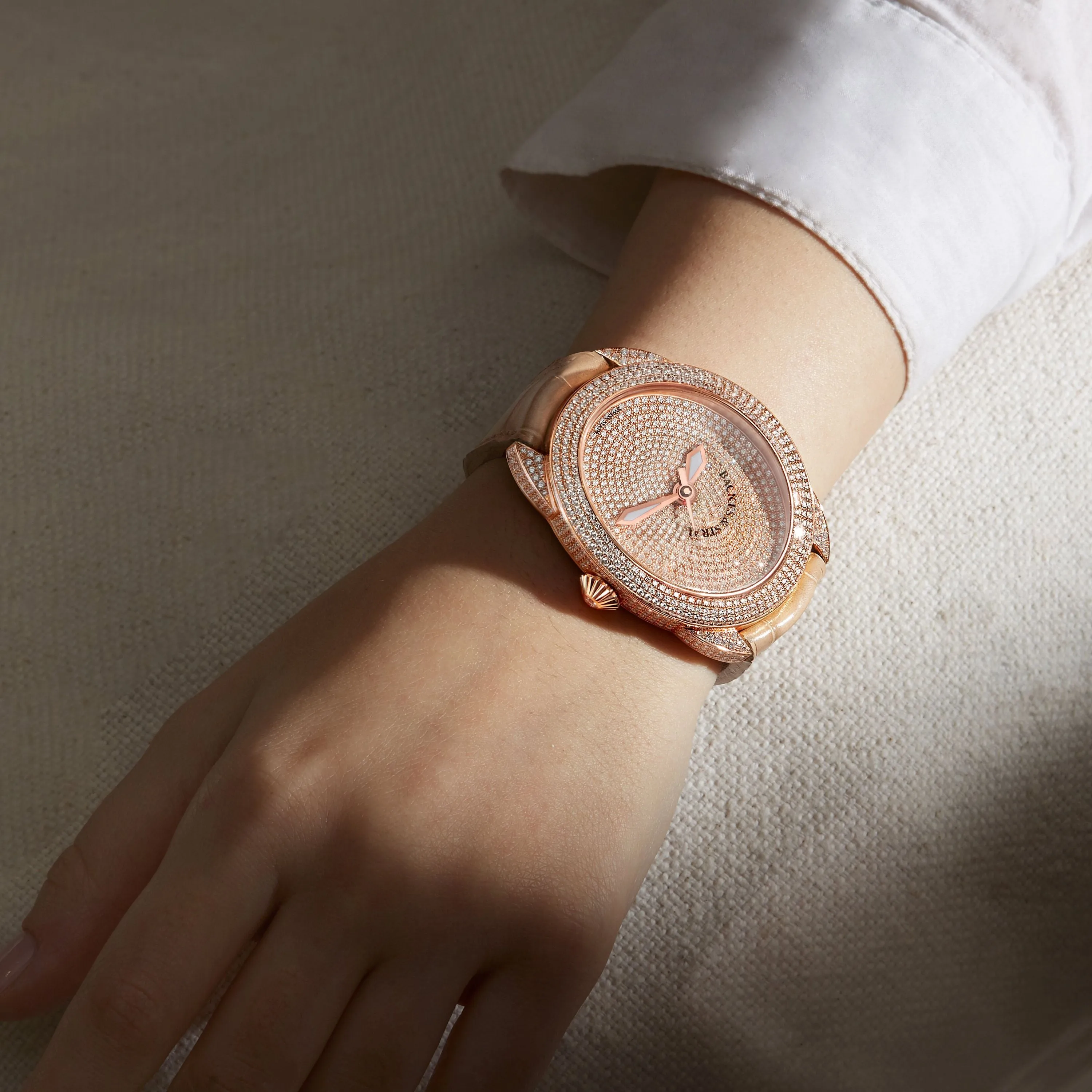 Backes & Strauss - Regent Monarch 4452: Men's Watch -  Rose Gold