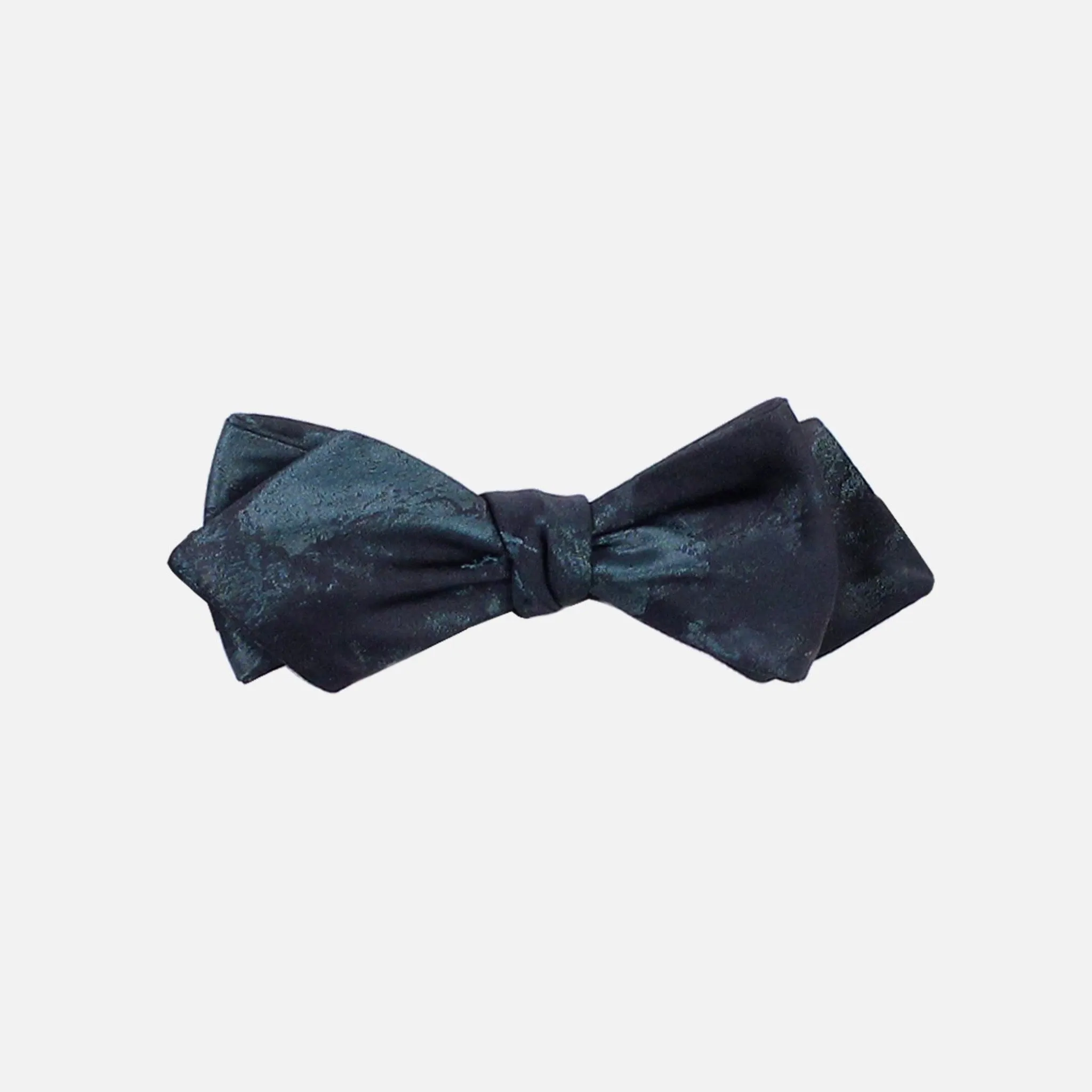 Black Diamond Tip Bow tie