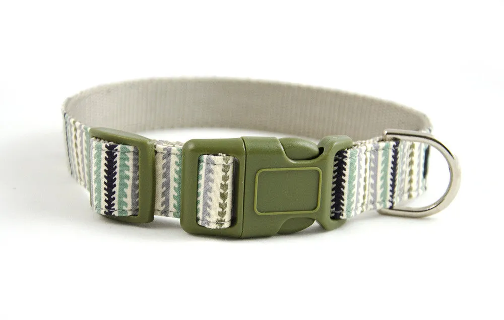 Buckle Dog Collar in Marley (green)