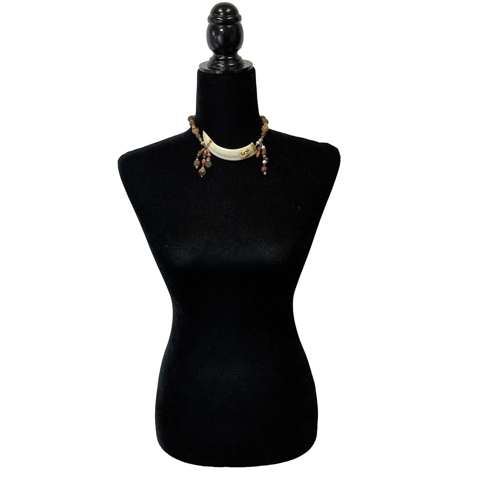 Chanel - Collection 29 - Rare Ivory Elephant Tusk Enamel CC Necklace Choker