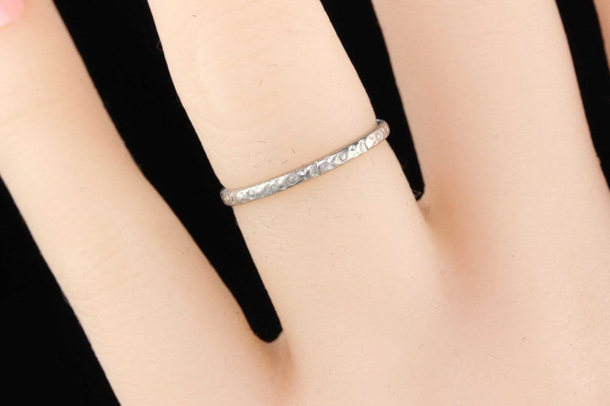 Circa 1934 - Antique Art Deco Platinum Engraved Wedding Band - Size 5.25