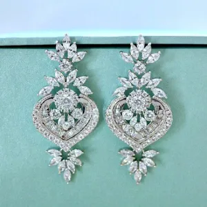 Cubic Zirconia Bridal Earrings. Art Deco Crystal Wedding Earrings. Vintage Style Statement Chandelier Earrings. Bridesmaid Earrings.