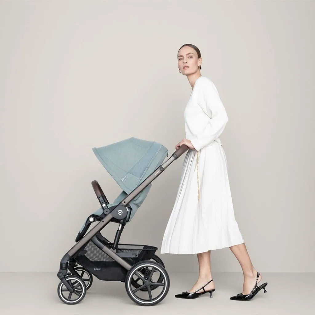 CYBEX BALIOS S Travel System Luxury Bundle with CLOUD T and Gold Footmuff - Lava Grey