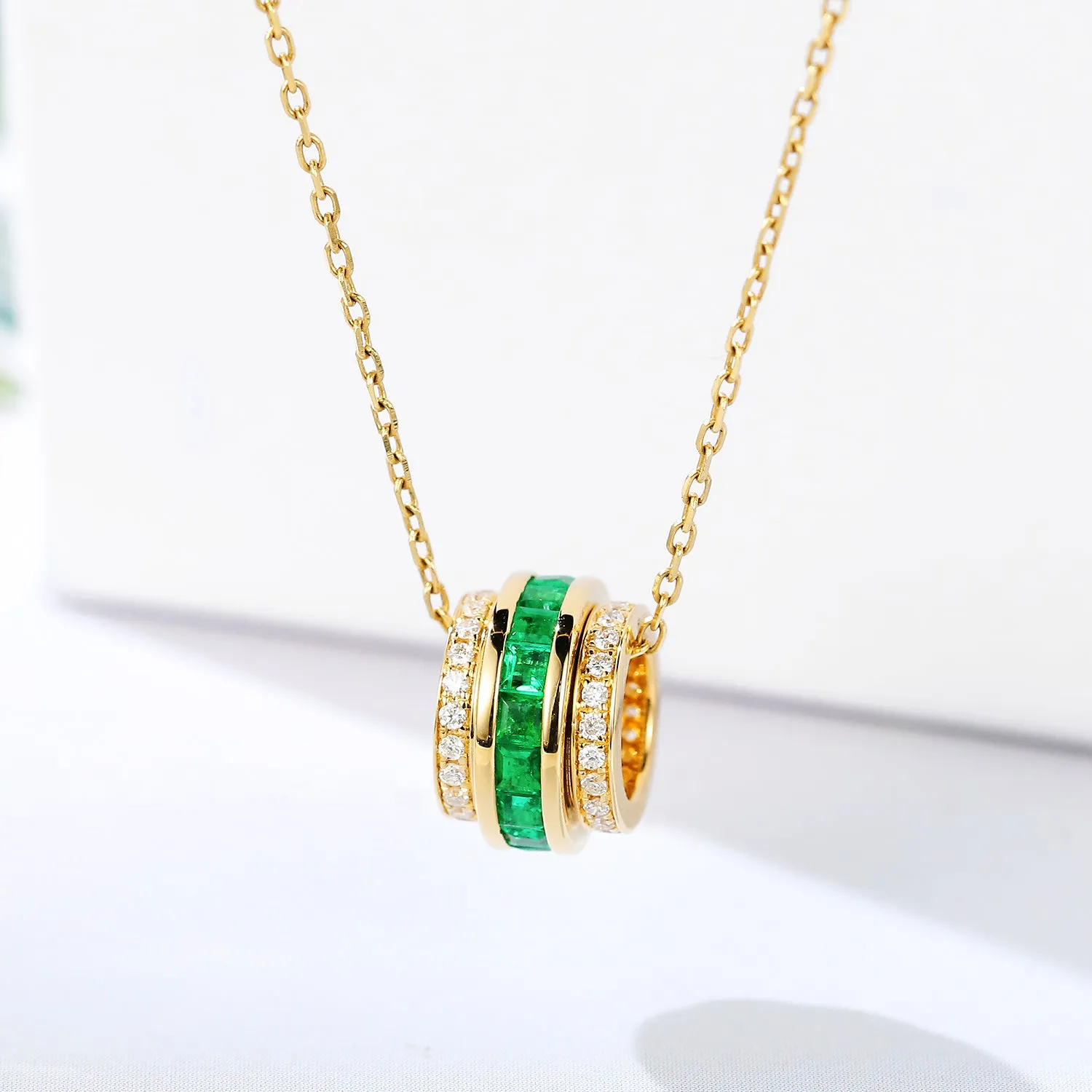 Diamond and Emerald Spin Pendant Necklace