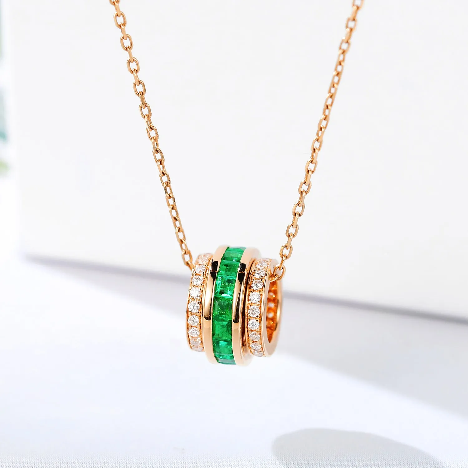 Diamond and Emerald Spin Pendant Necklace