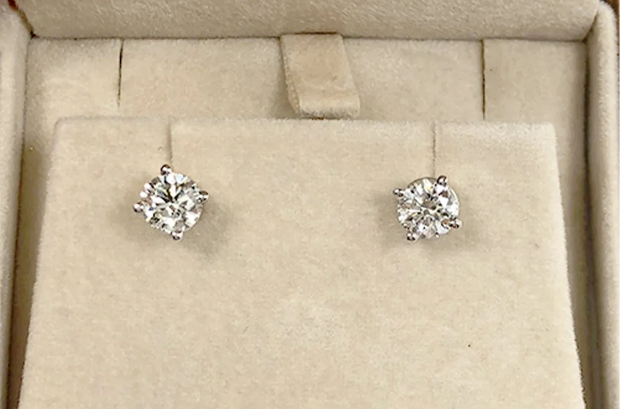 Earrings 1cts GIA Certified Natural Round Diamond Platinum Stud J Color VS2 Clarity