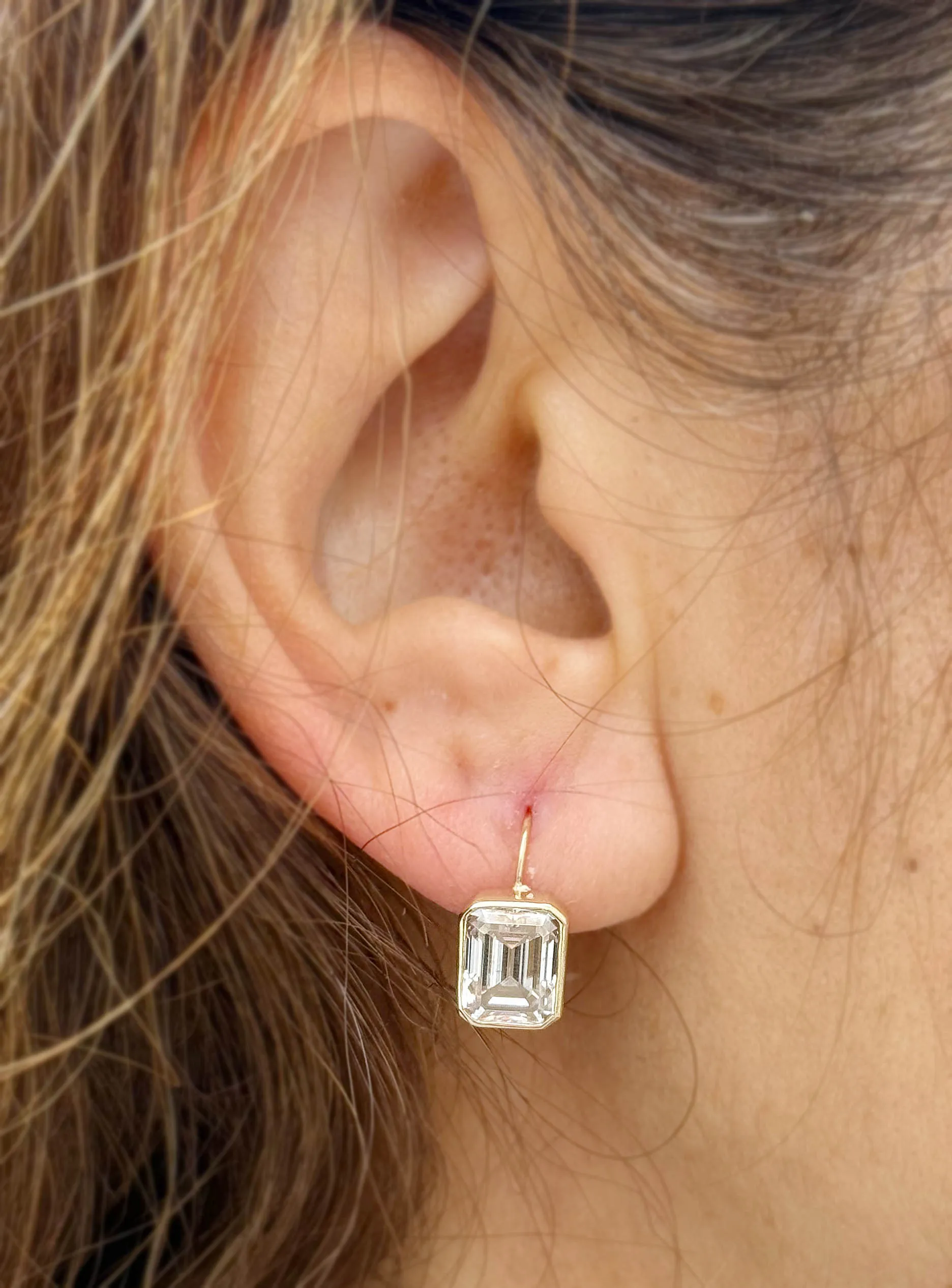 Emerald Cut Diamond Earrings IGI Certified Bezel set Style 14k Solid Yellow Solid Gold 4.00ct Lever Back Set Style Stud Lever Back Earrings