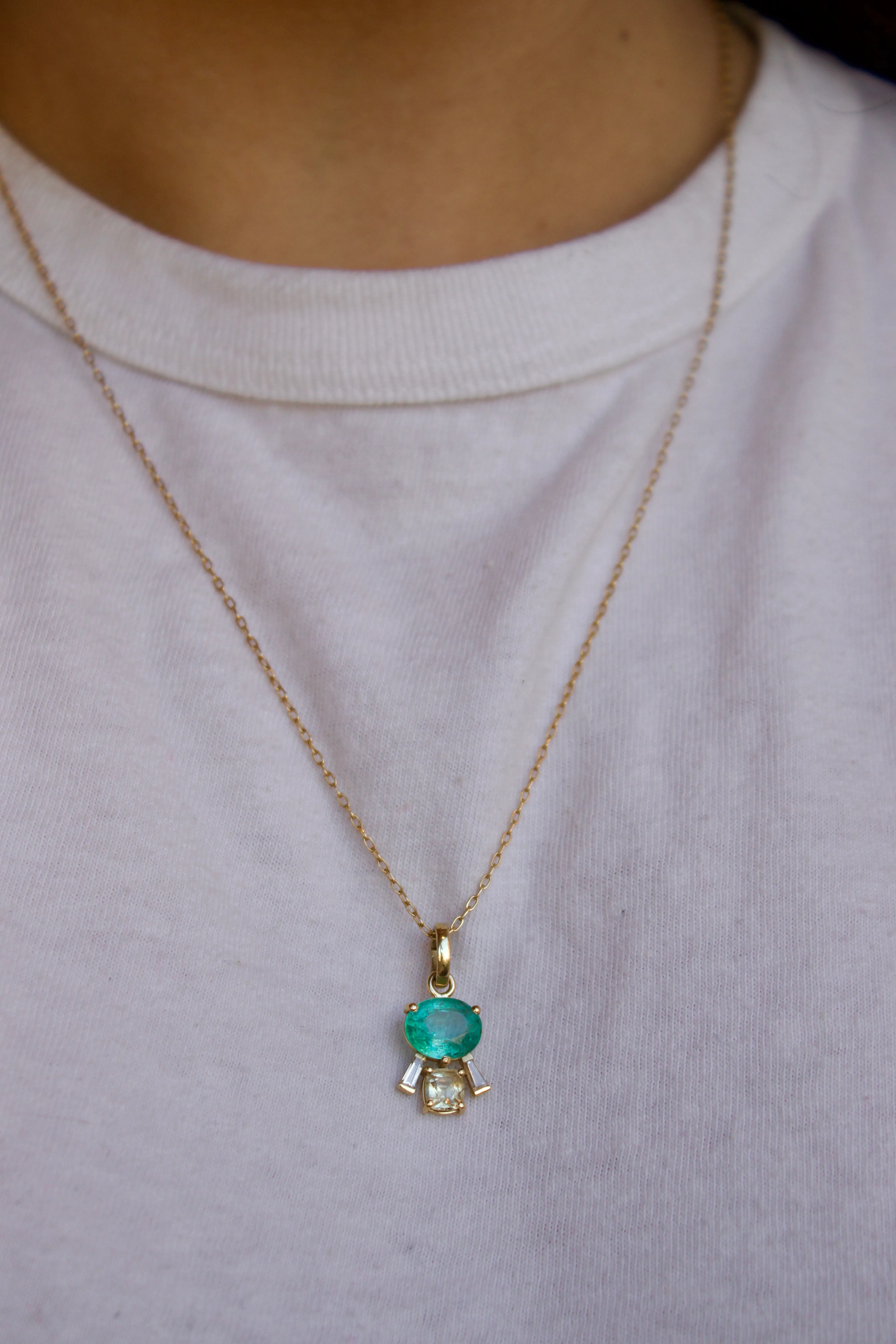 Esmeralda Charm
