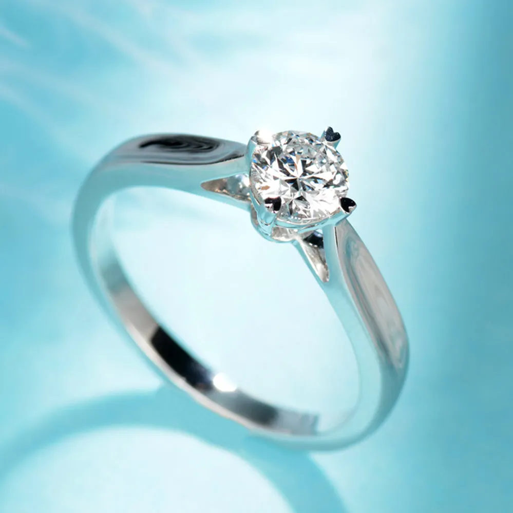 Heart-Shaped Claw GIA Diamond Solitaire Engagement Ring