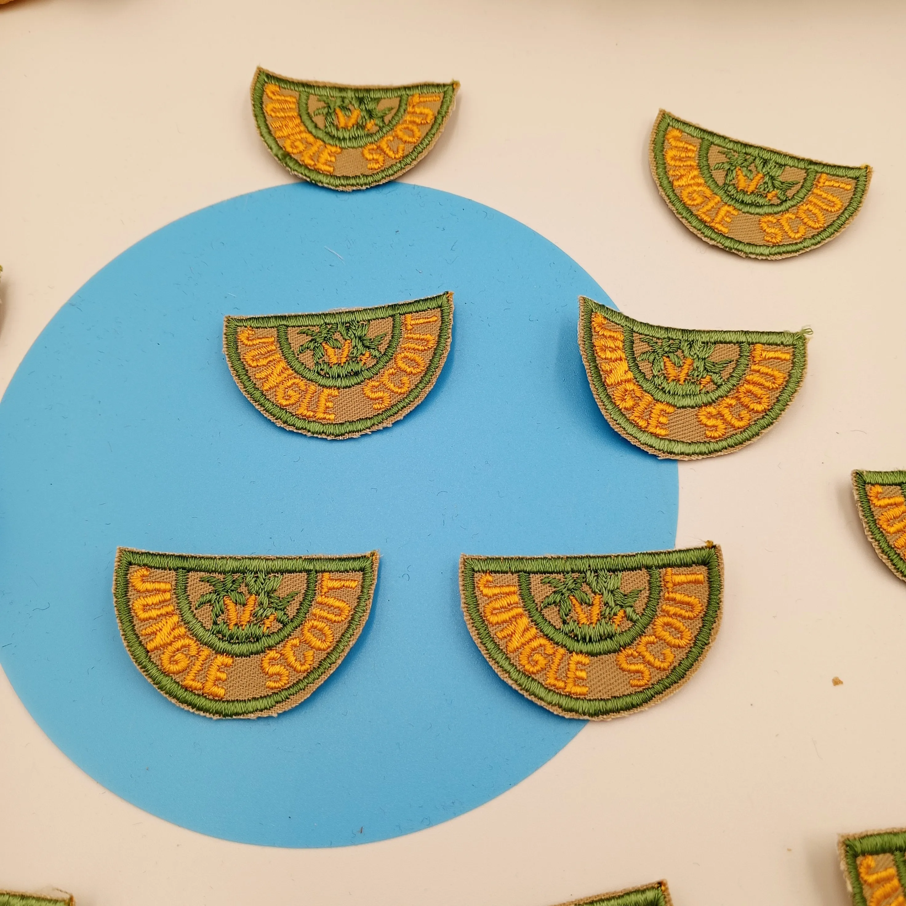 Iron on JUNGLE SCOUT Patches green yellow Scout Embroidered Vintage Uniform Badge Patches Appliques #753