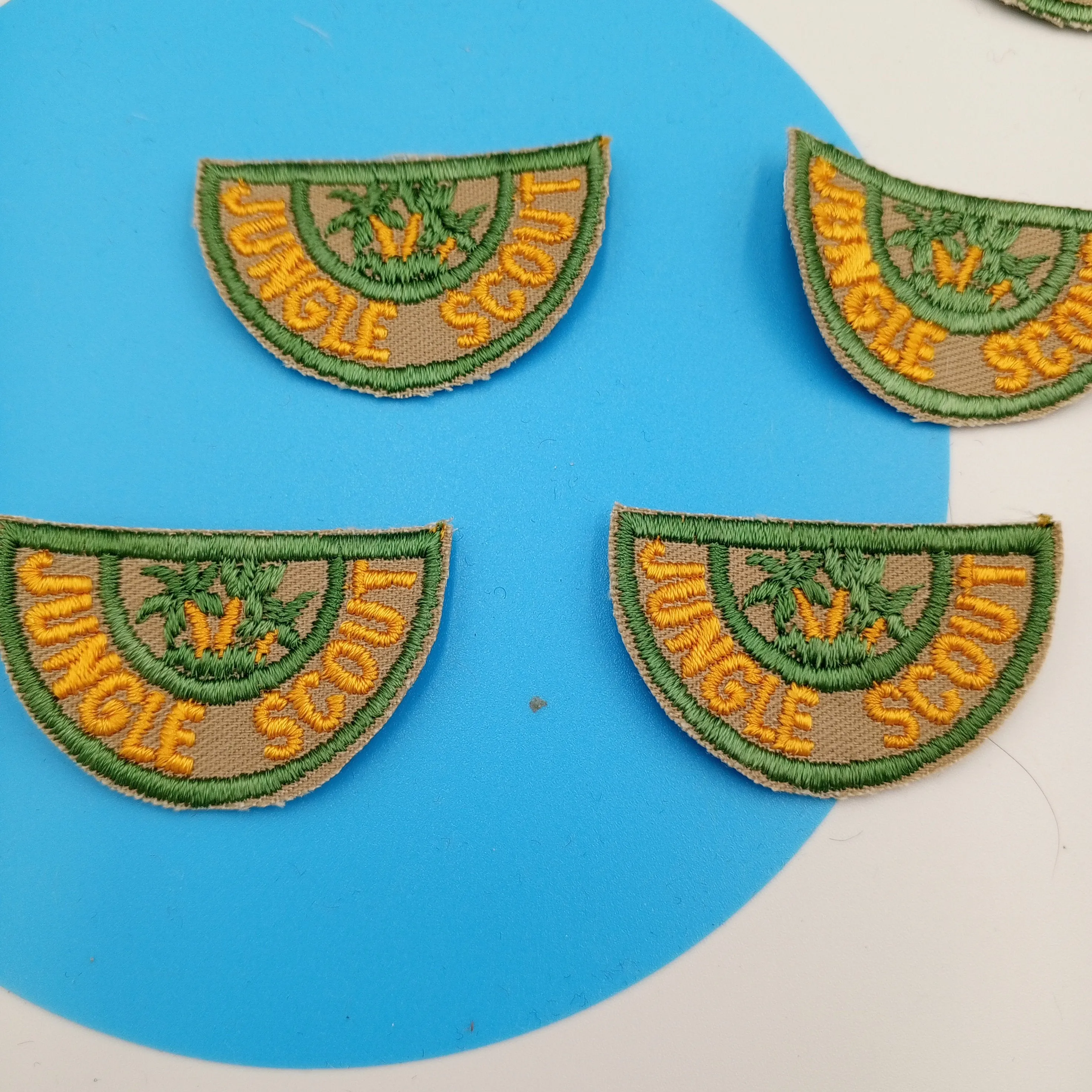 Iron on JUNGLE SCOUT Patches green yellow Scout Embroidered Vintage Uniform Badge Patches Appliques #753