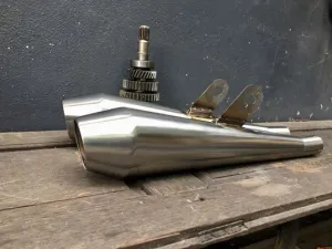 KM-TRE-022 Triumph Domi Exhaust