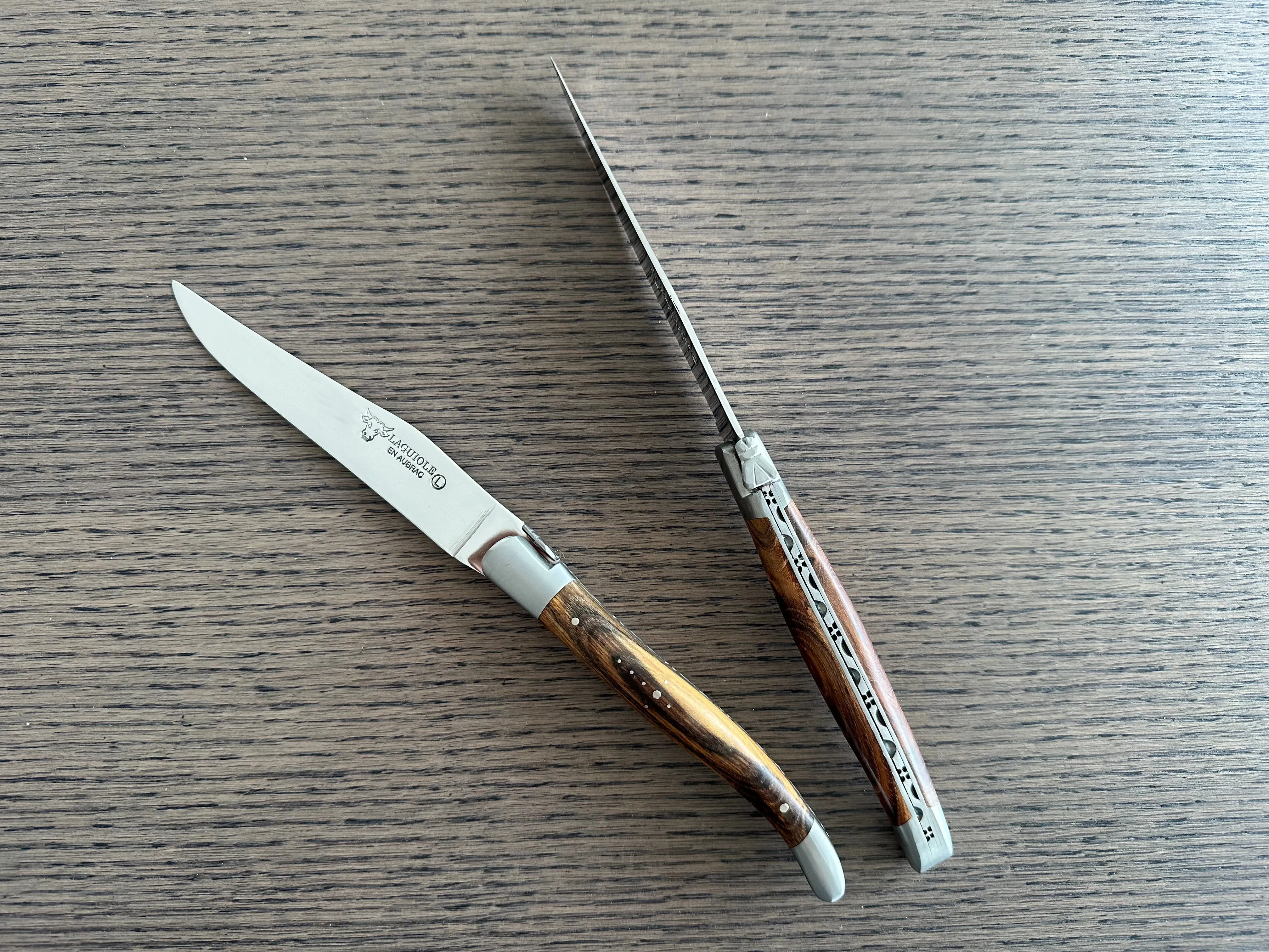 Laguiole en Aubrac Handcrafted 6-Piece Steak Knife Set with Pistachio Wood Handles
