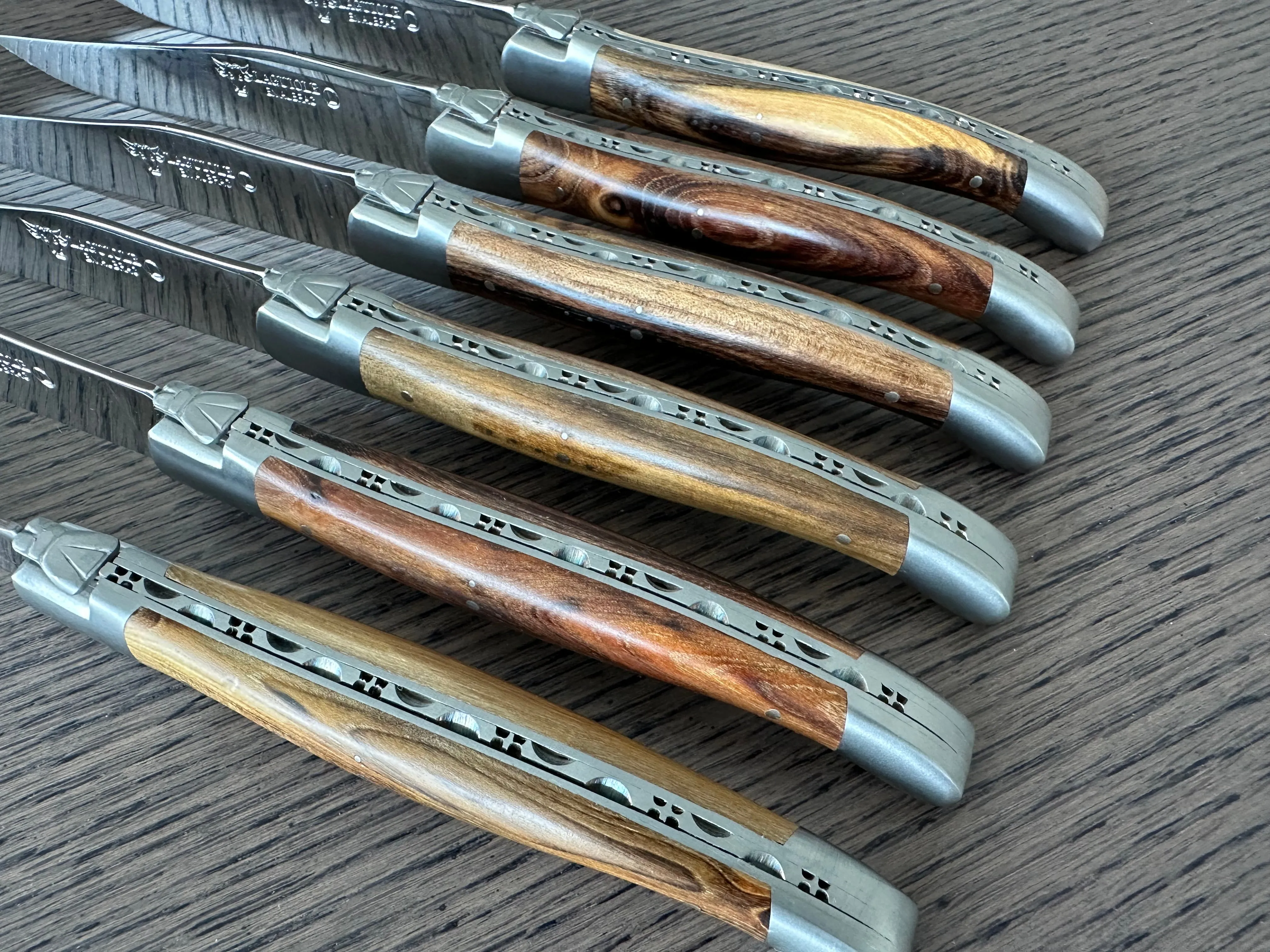 Laguiole en Aubrac Handcrafted 6-Piece Steak Knife Set with Pistachio Wood Handles