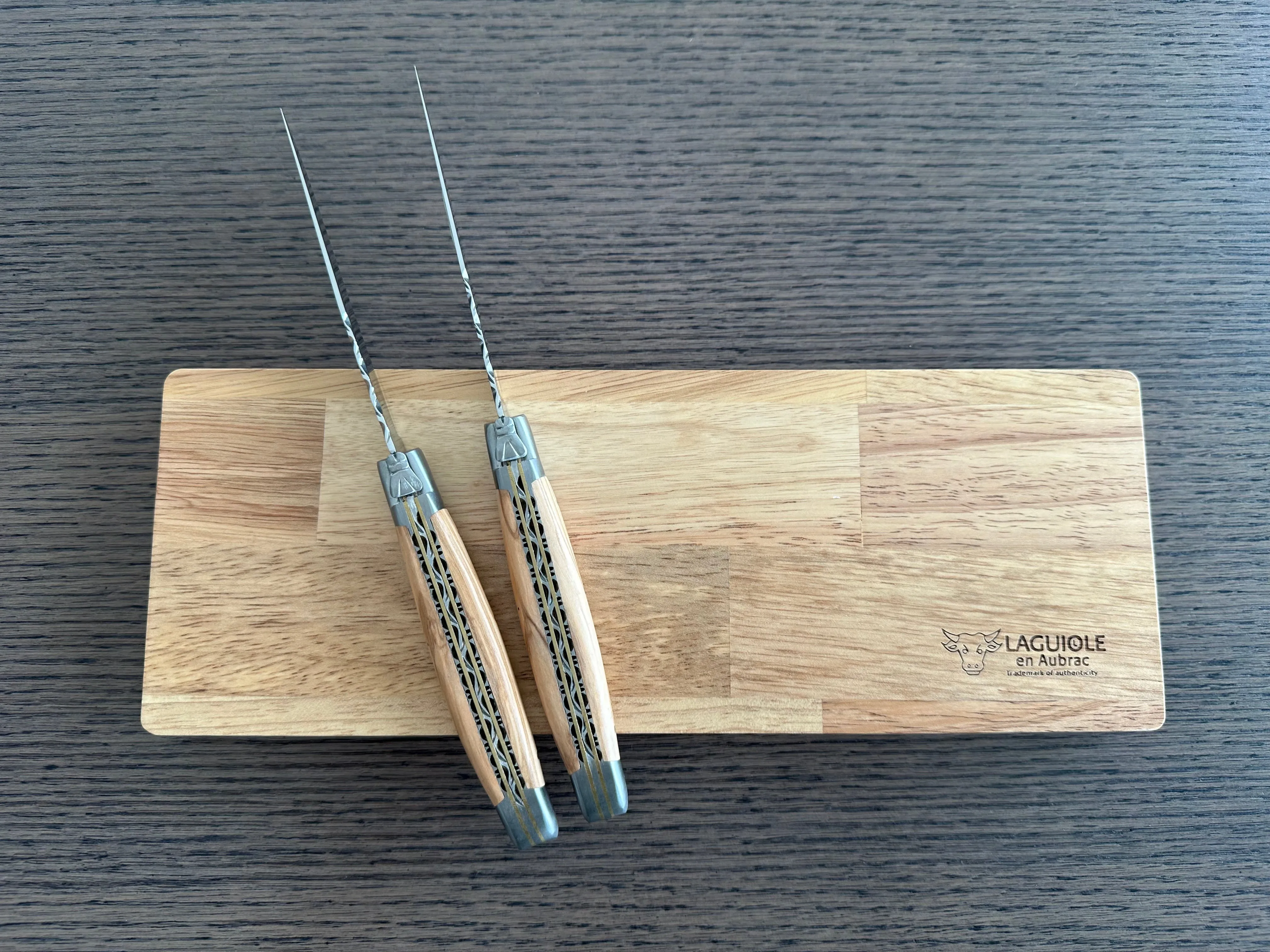 Laguiole en Aubrac Luxury Handcrafted Stainless Steel & Brass Double Plate 2-Piece Steak Knife Set with Olive Wood Handles