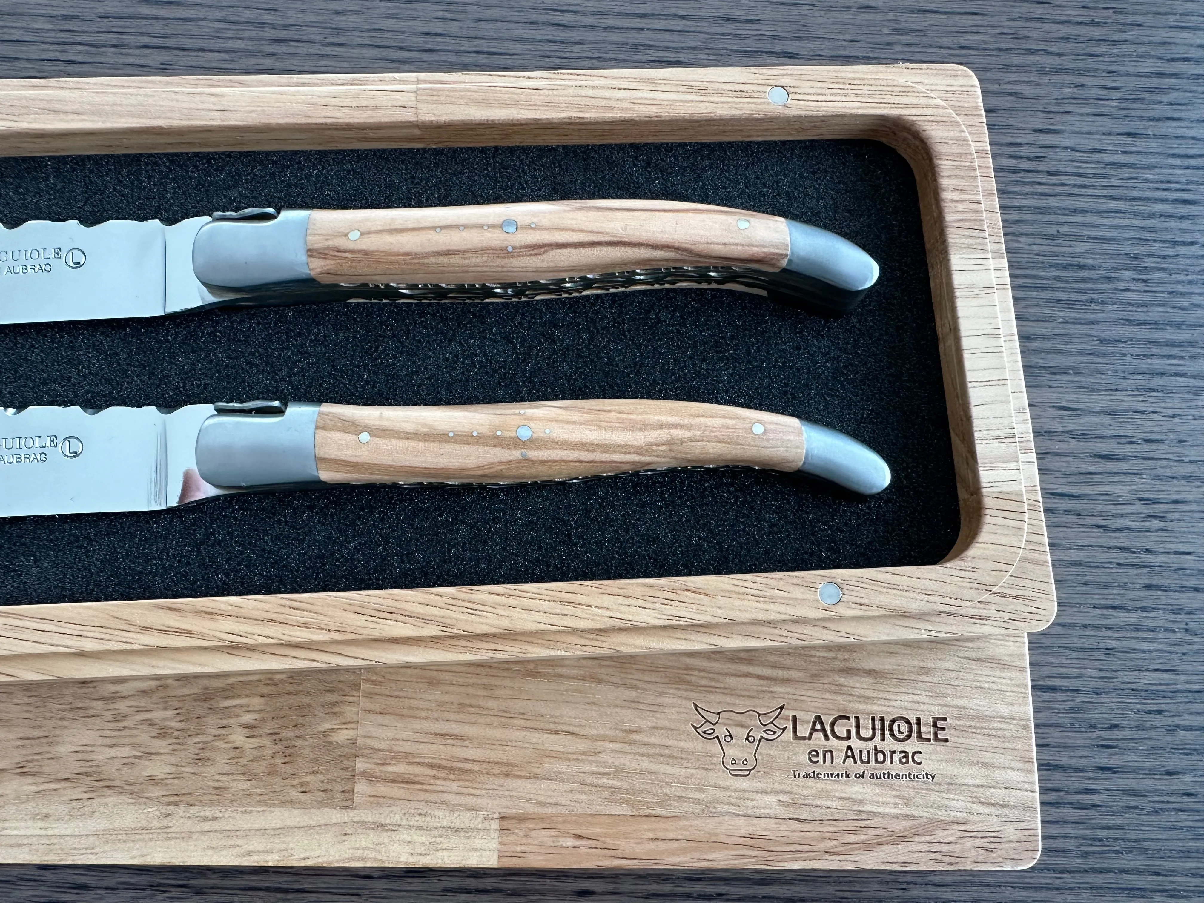 Laguiole en Aubrac Luxury Handcrafted Stainless Steel & Brass Double Plate 2-Piece Steak Knife Set with Olive Wood Handles