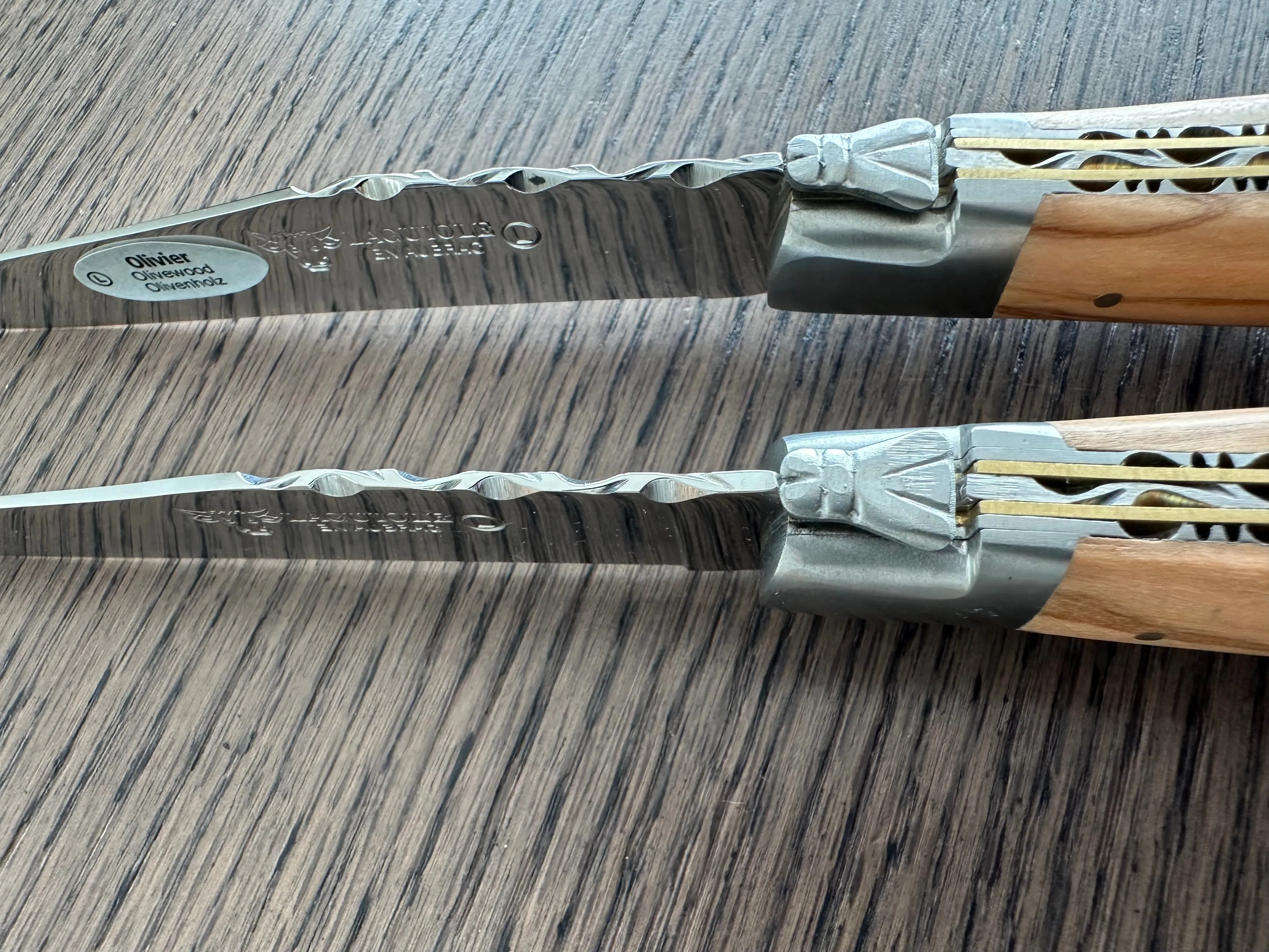 Laguiole en Aubrac Luxury Handcrafted Stainless Steel & Brass Double Plate 2-Piece Steak Knife Set with Olive Wood Handles