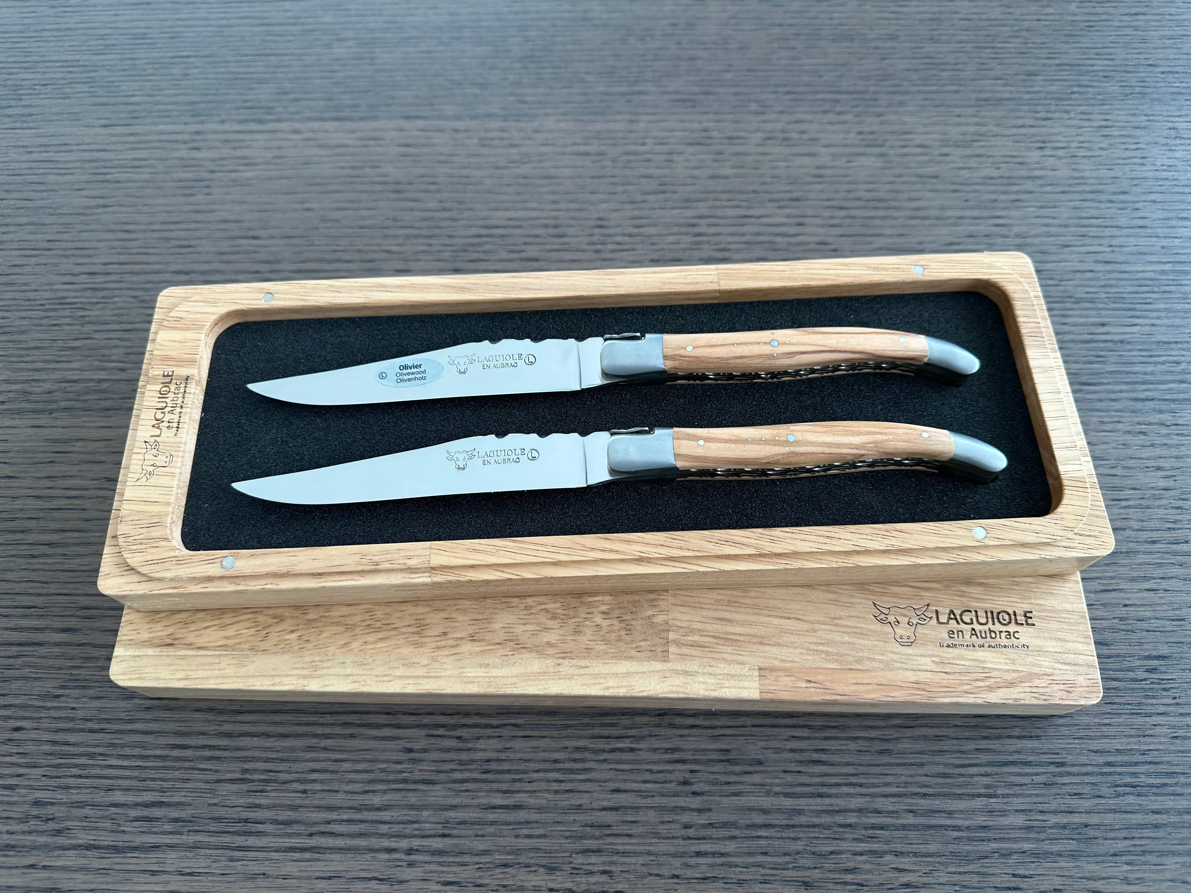 Laguiole en Aubrac Luxury Handcrafted Stainless Steel & Brass Double Plate 2-Piece Steak Knife Set with Olive Wood Handles
