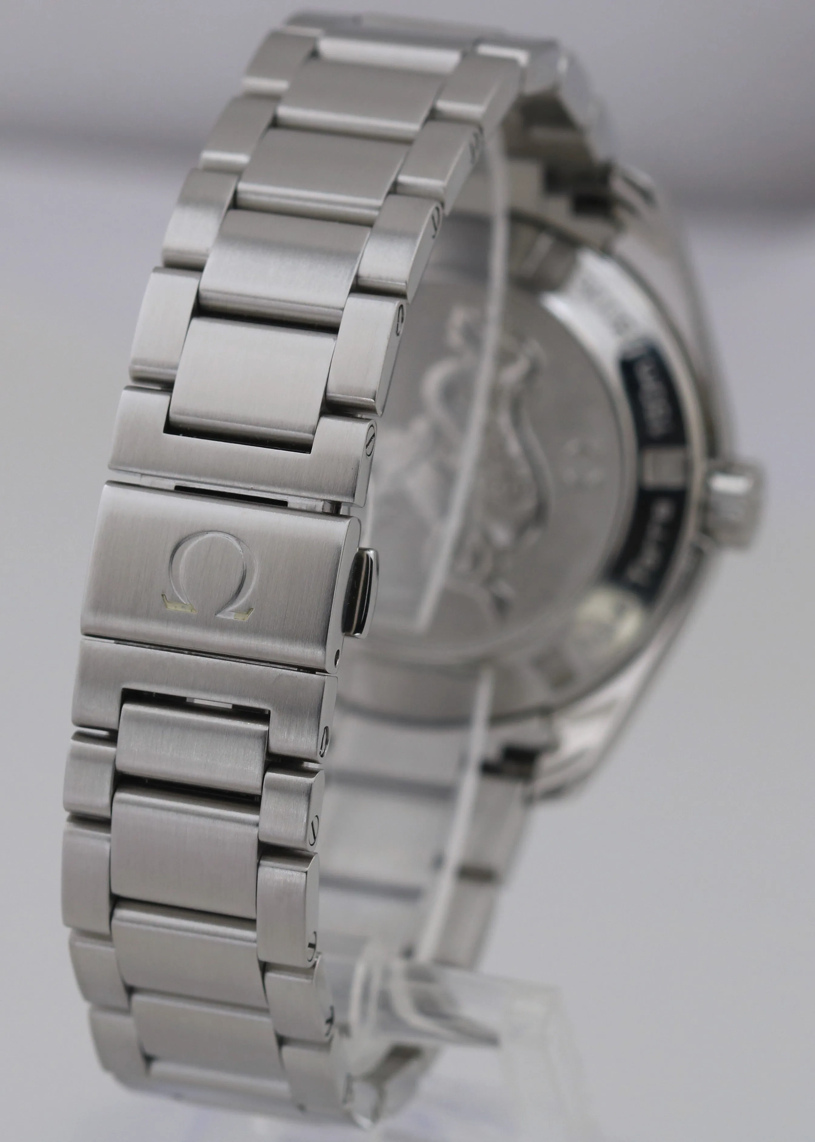 Omega Seamaster Aqua Terra Gray Stainless Steel 38.5mm 231.10.39.61.06.001 BOX