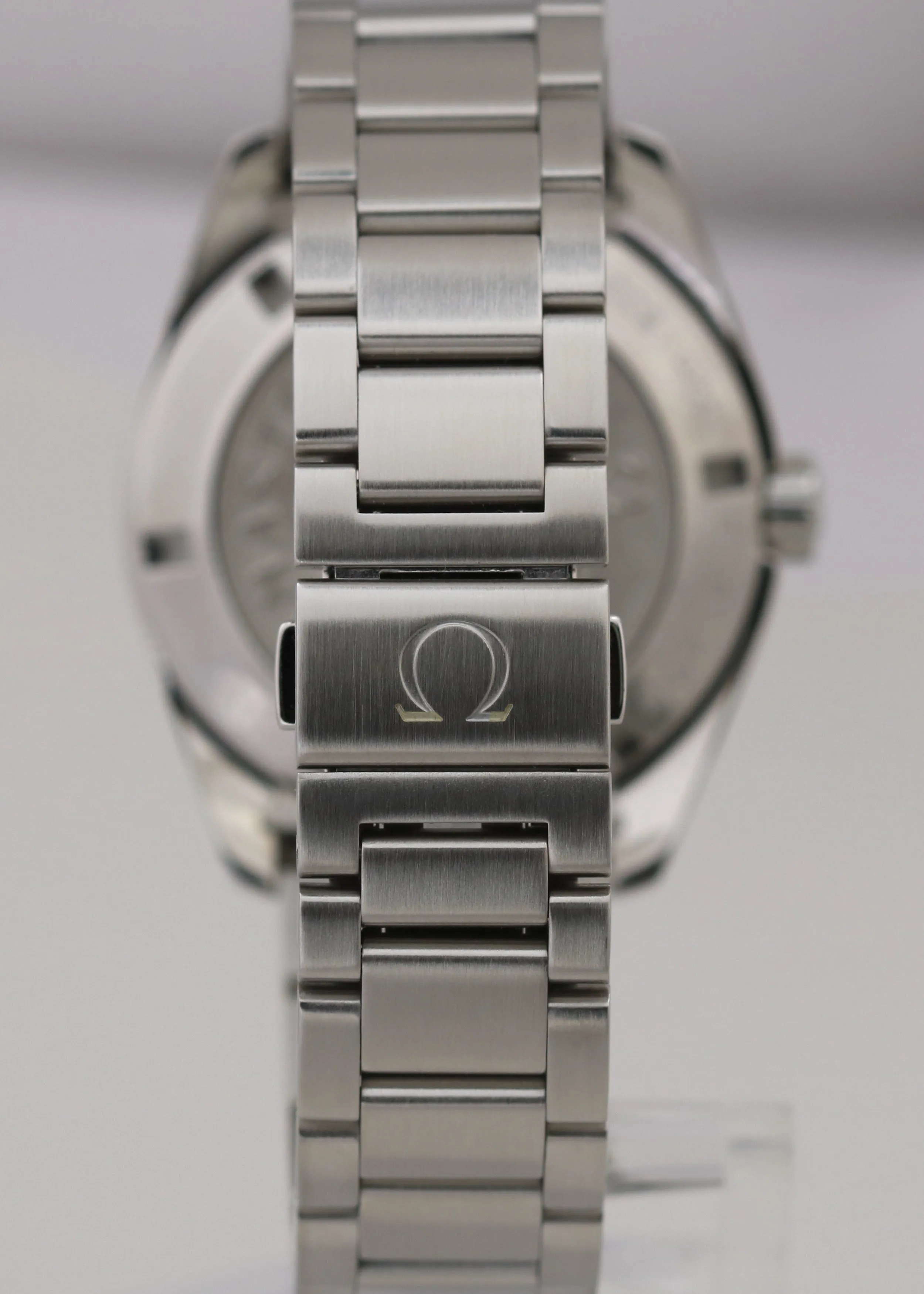 Omega Seamaster Aqua Terra Gray Stainless Steel 38.5mm 231.10.39.61.06.001 BOX