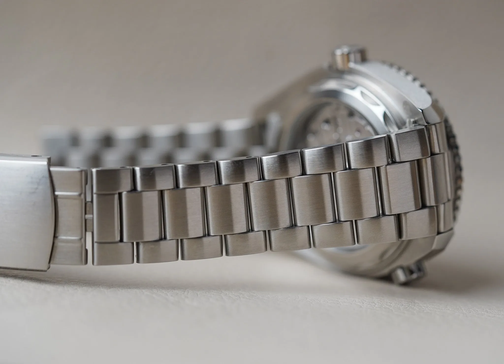 Omega Seamaster Planet Ocean GMT 43.5mm "Oreo" 215.30.44.22.01.001