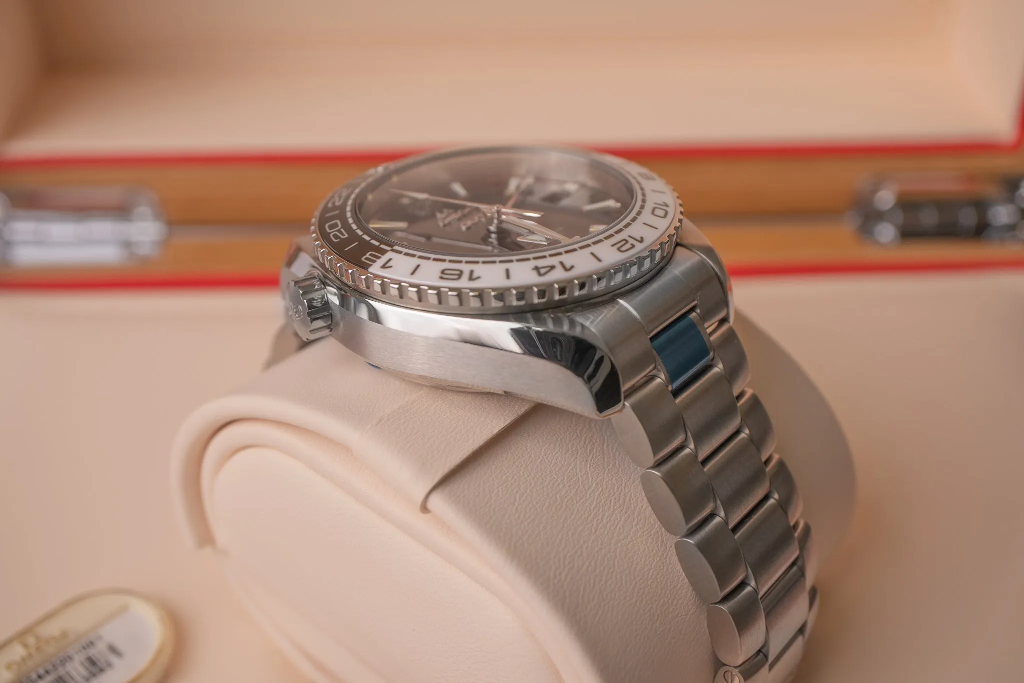Omega Seamaster Planet Ocean GMT 43.5mm "Oreo"