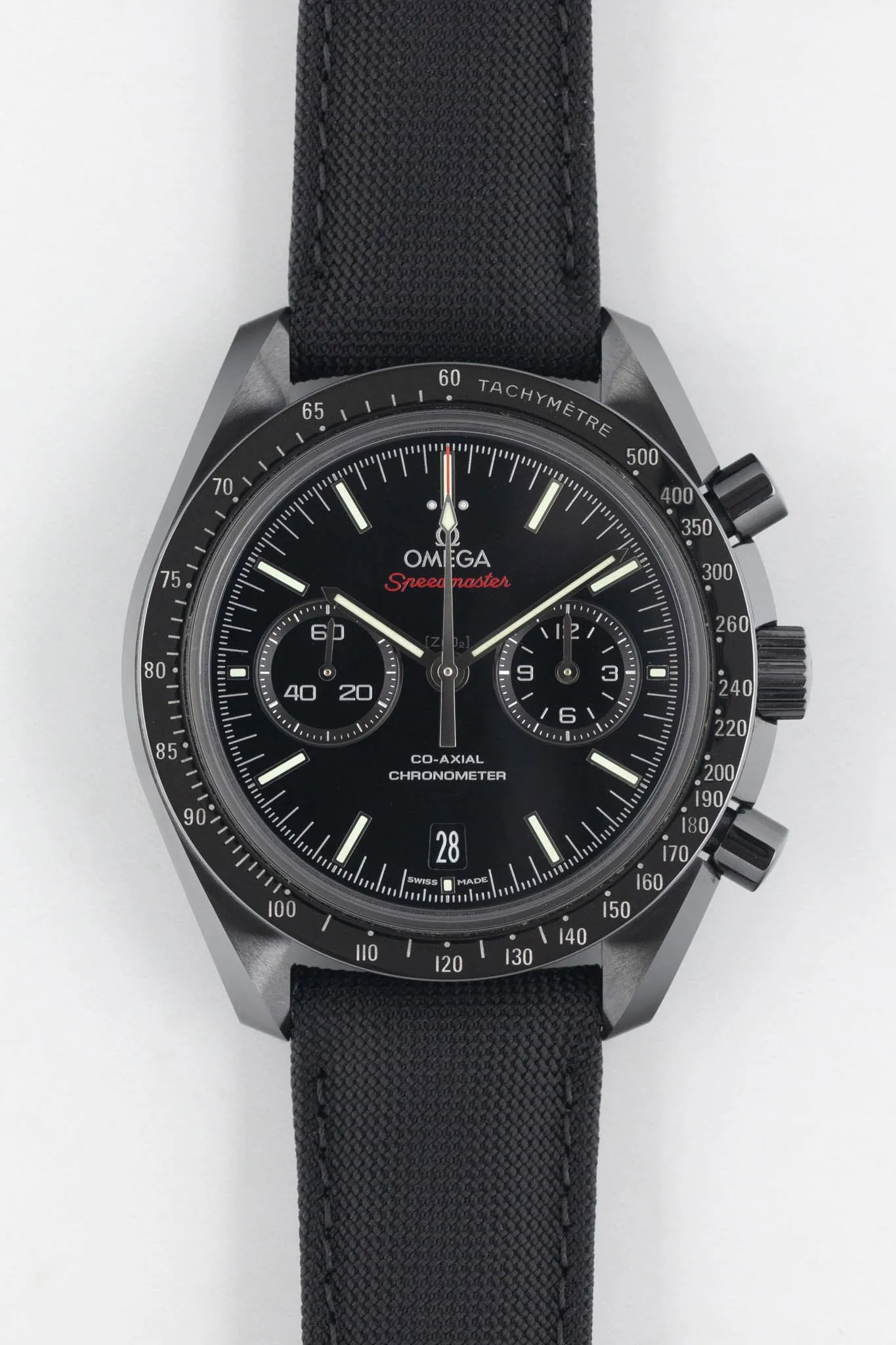 OMEGA Speedmaster 'Dark Side of The Moon' - 44.25mm