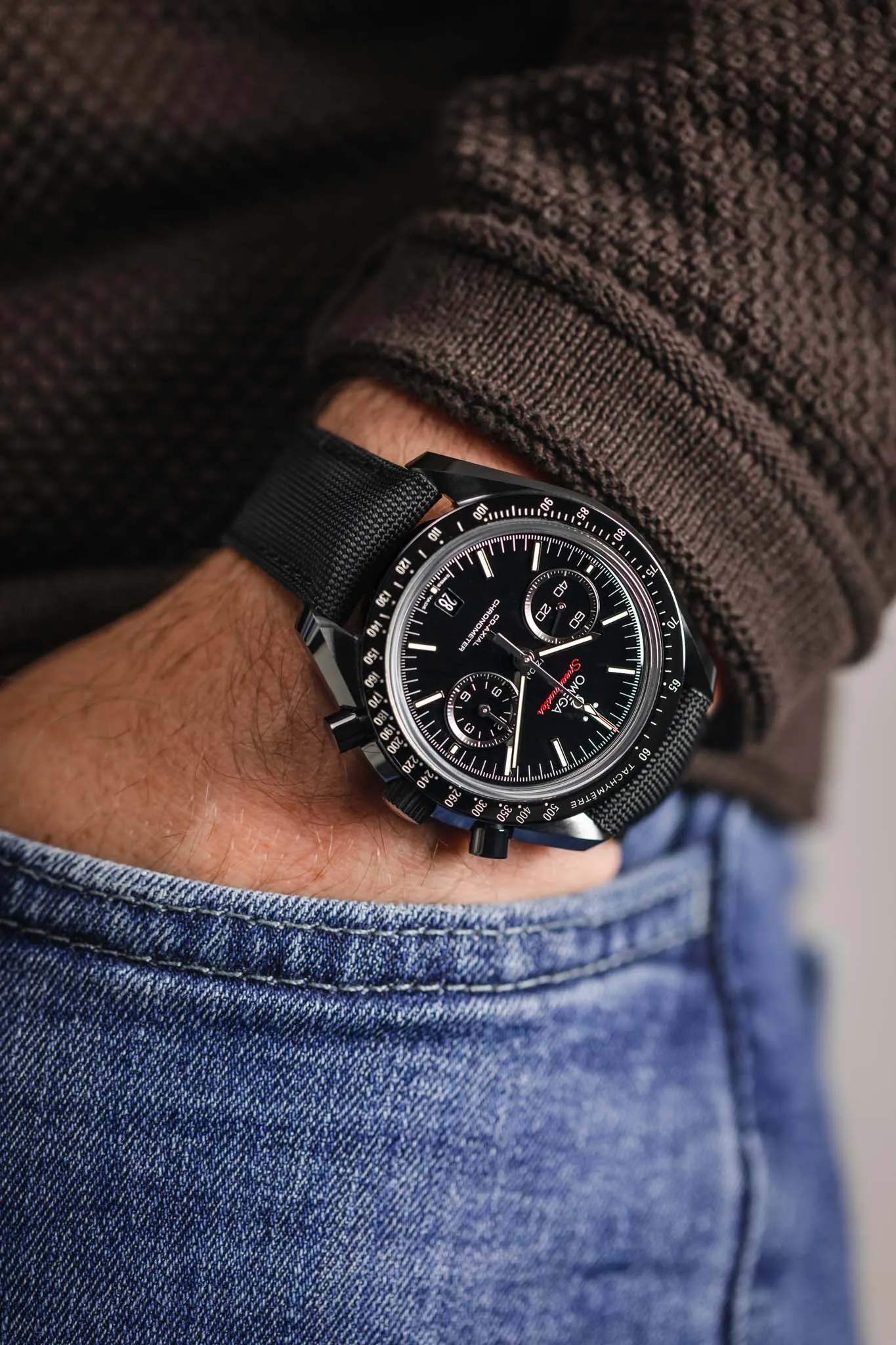 OMEGA Speedmaster 'Dark Side of The Moon' - 44.25mm