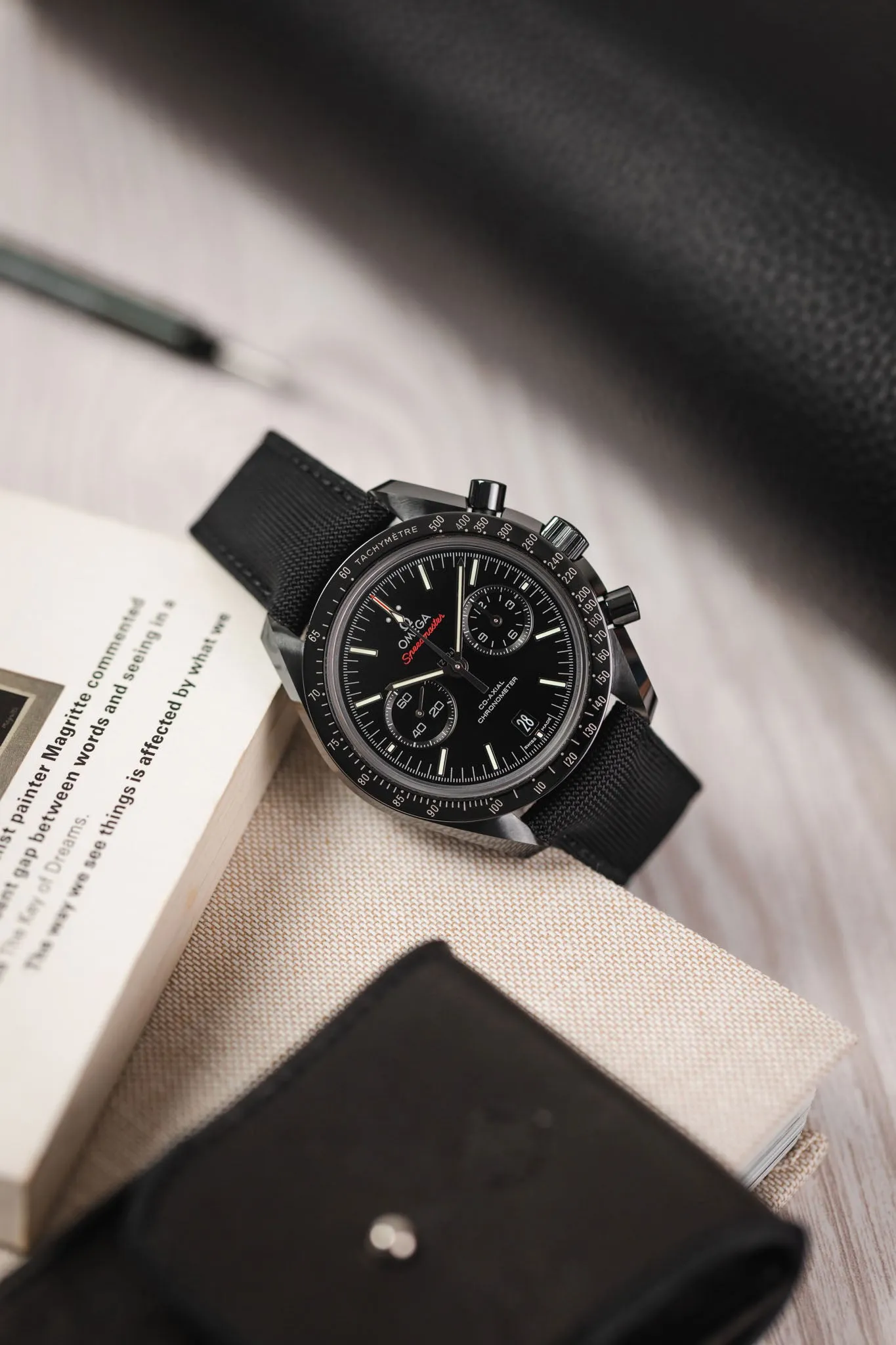 OMEGA Speedmaster 'Dark Side of The Moon' - 44.25mm
