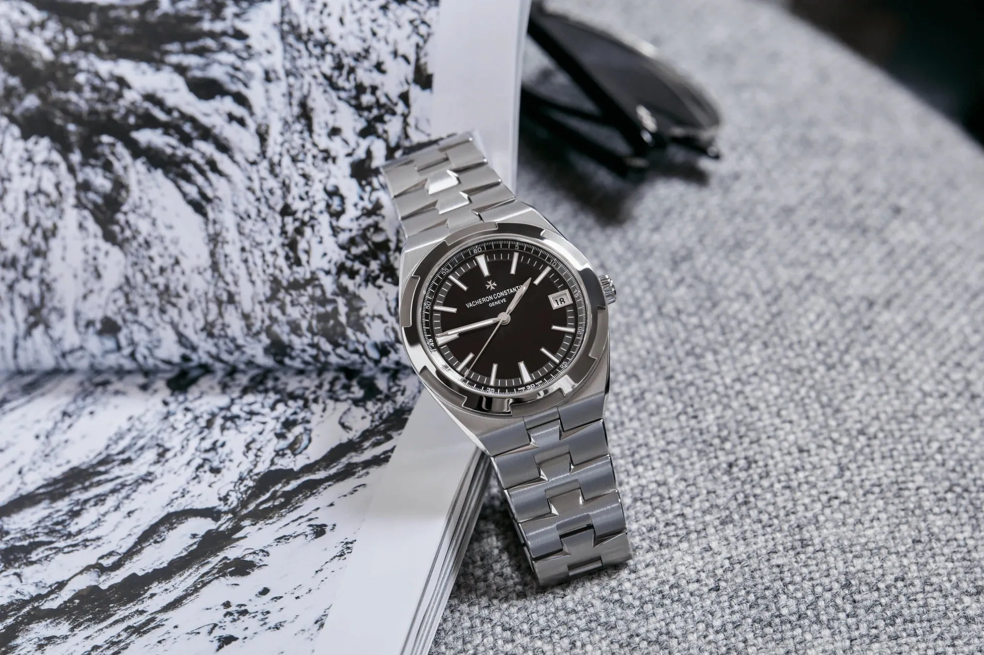 Overseas Self-Winding