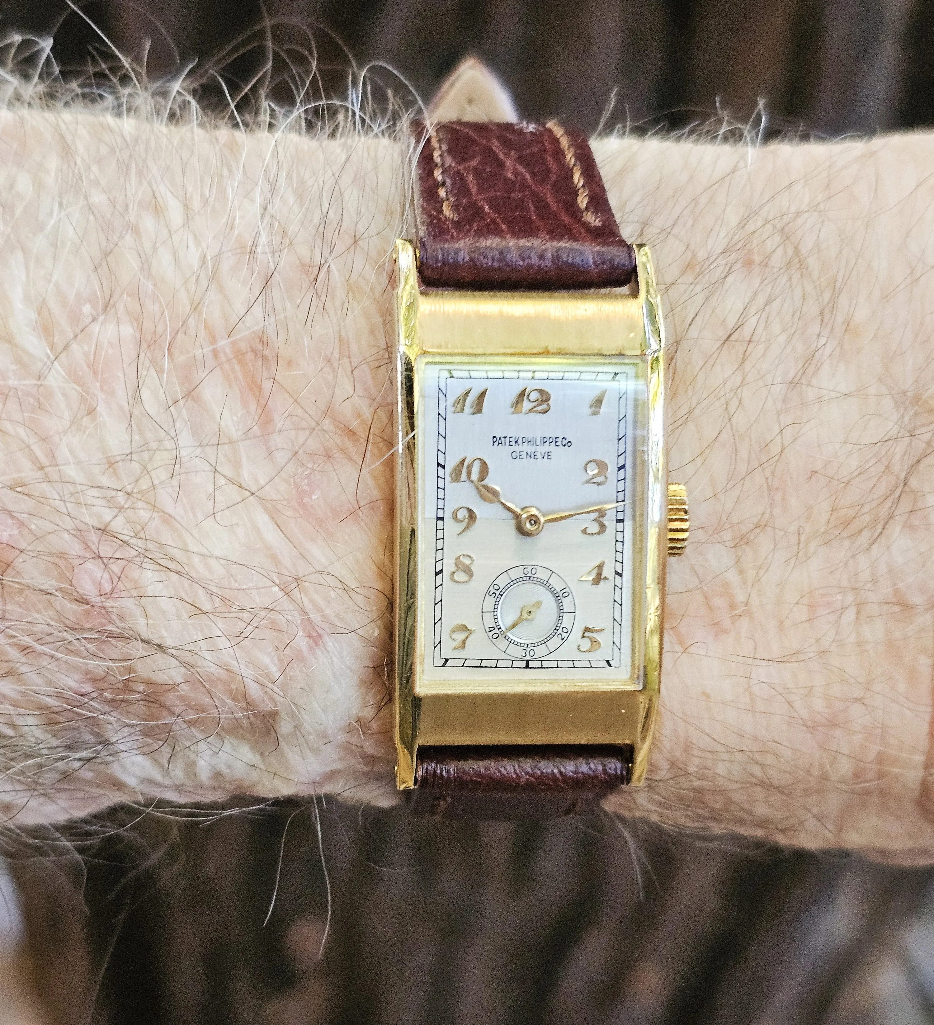 Patek Philippe 425J "Tegolino" Iconic Vintage  Art Deco Watch in Yellow Gold Circa 1940