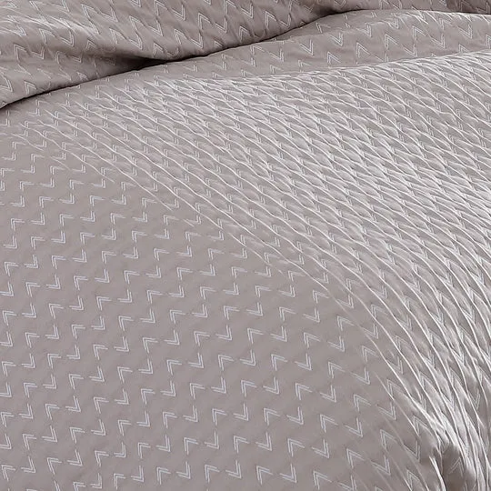 Platinum Collection VARSITY LINEN QUILT COVER SET