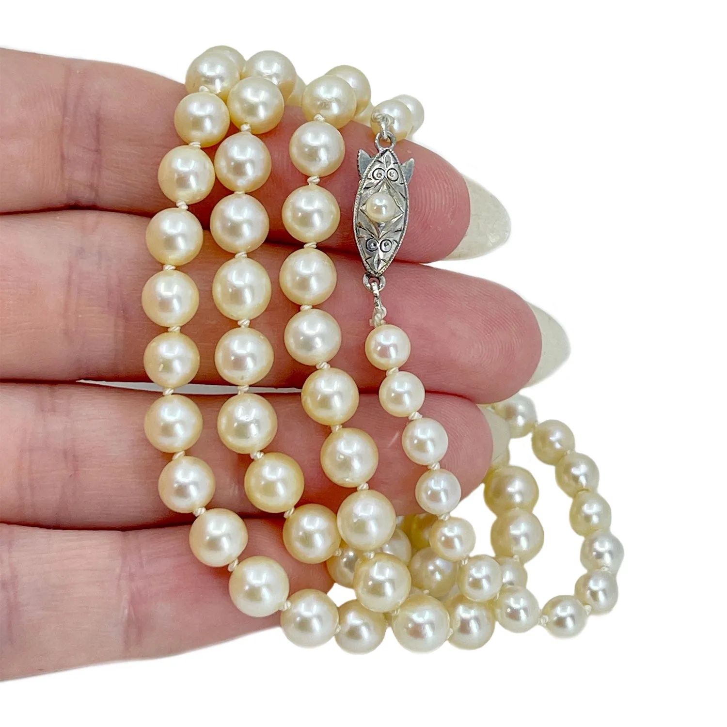Quality Art Deco Cream Japanese Saltwater Cultured Akoya Pearl Graduated Necklace - Sterling Silver 25.50 Inch