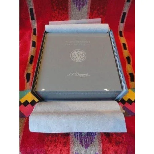 ST Dupont Place Vendôme 2008 LE Fountain Pen with Medium Nib