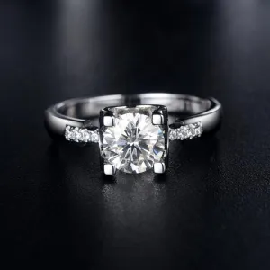 Suspended Setting with Stone Set Shoulders, 1.00ct Round Cut