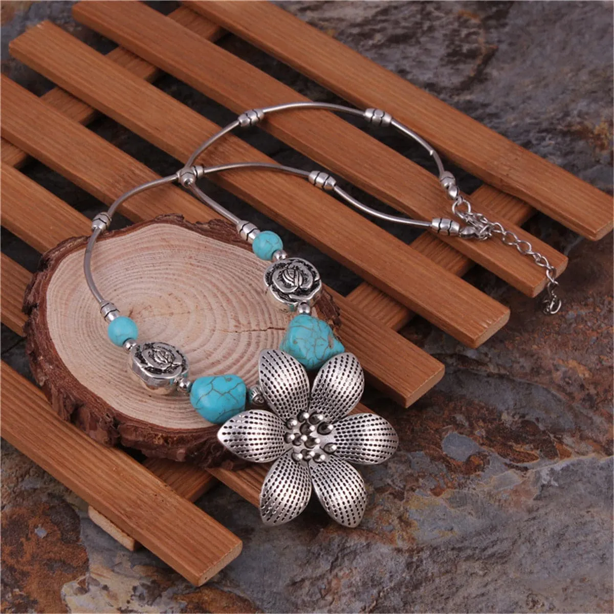 Turquoise & Silver-Plated Flower Pendant Necklace