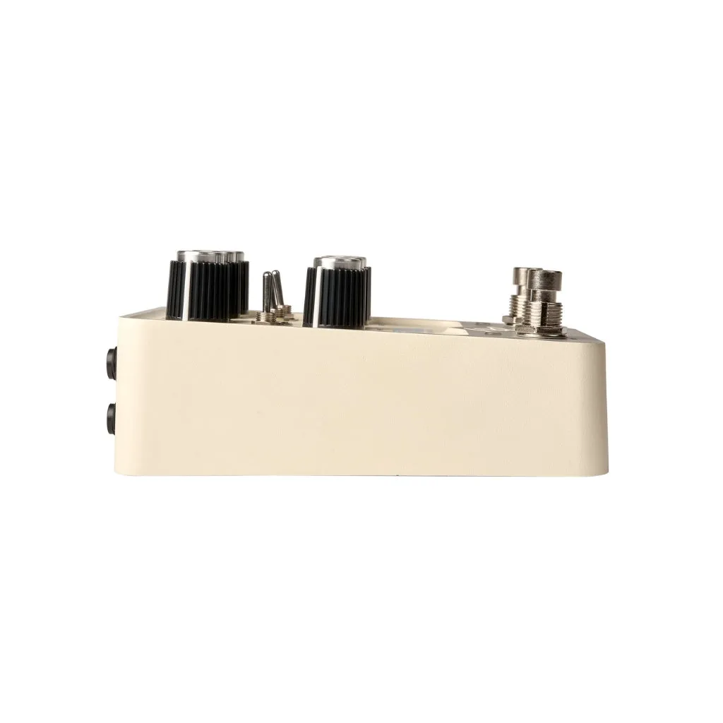 Universal Audio UAFX Astra Modulation Machine Effects Pedal