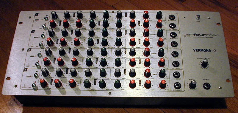 Vermona PerFOURmer 4-voice Analog Synth (Open Box)