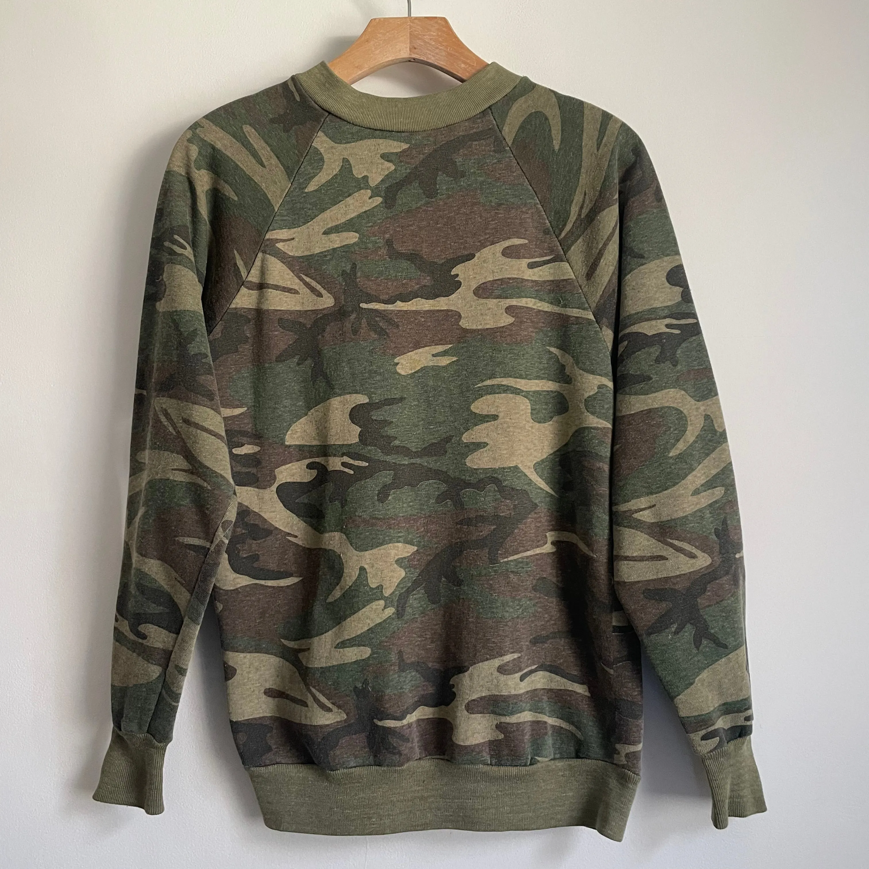 Vintage 70s/80s Healthknit Camo Raglan Pulliver / Size Medium