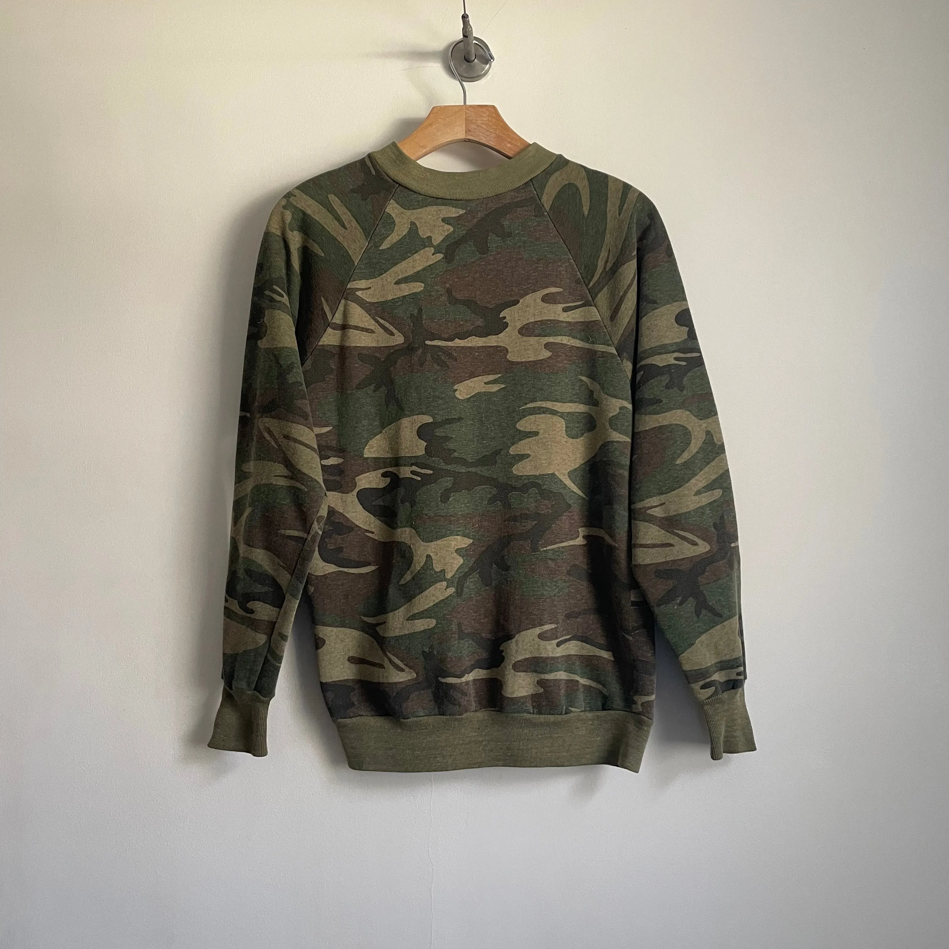 Vintage 70s/80s Healthknit Camo Raglan Pulliver / Size Medium