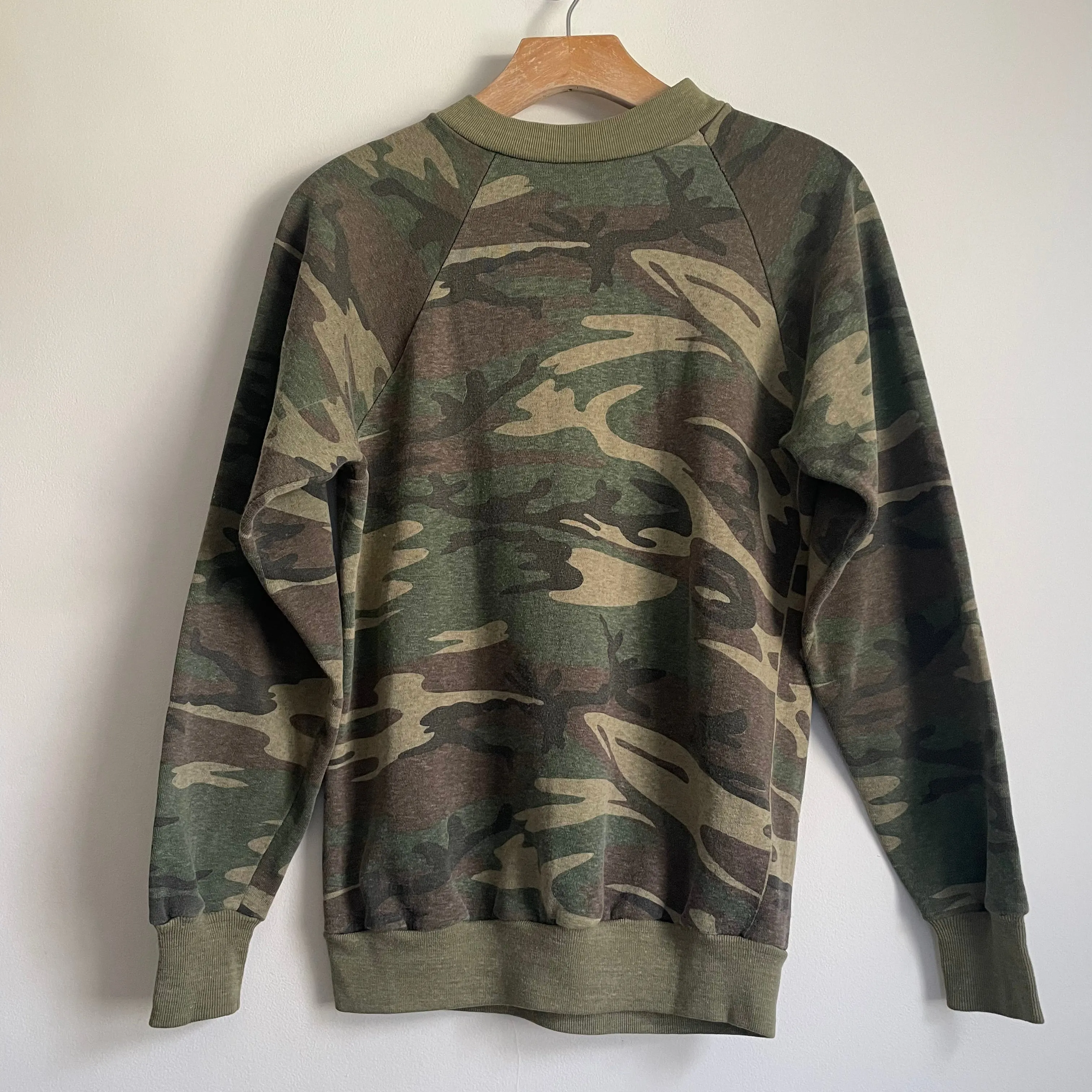 Vintage 70s/80s Healthknit Camo Raglan Pulliver / Size Medium