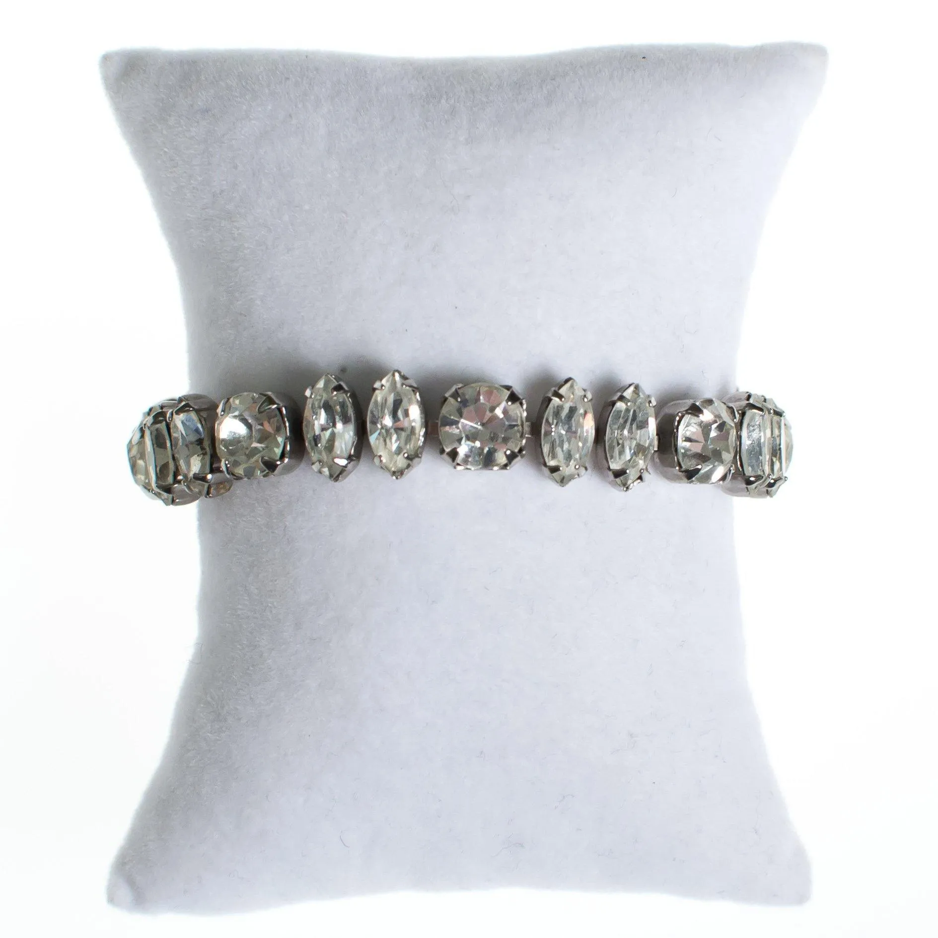 Vintage Art Deco Clear Diamond Look Rhinestone Line Style Bracelet Set In Silver Tone