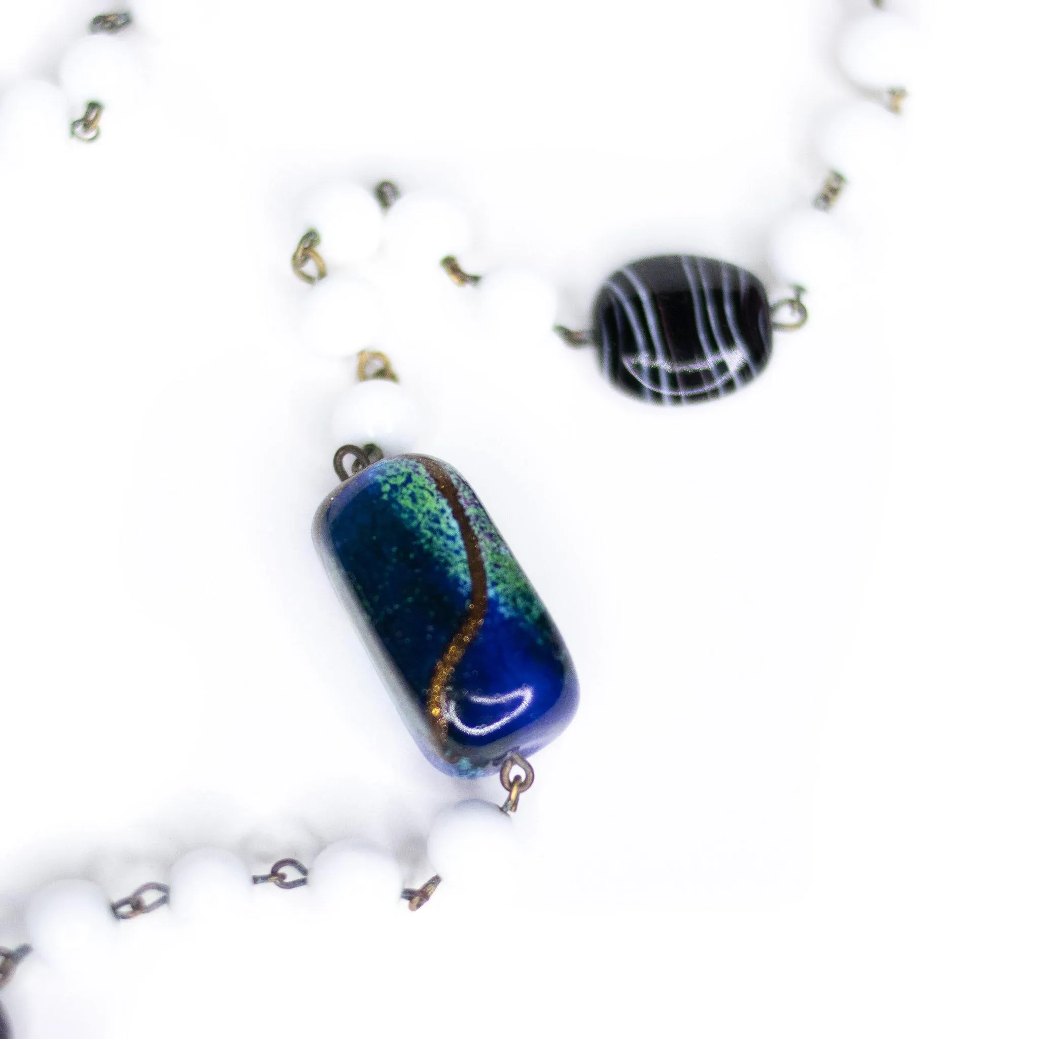 Vintage Art Deco Style Milk Glass and Art Glass Beaded Necklace