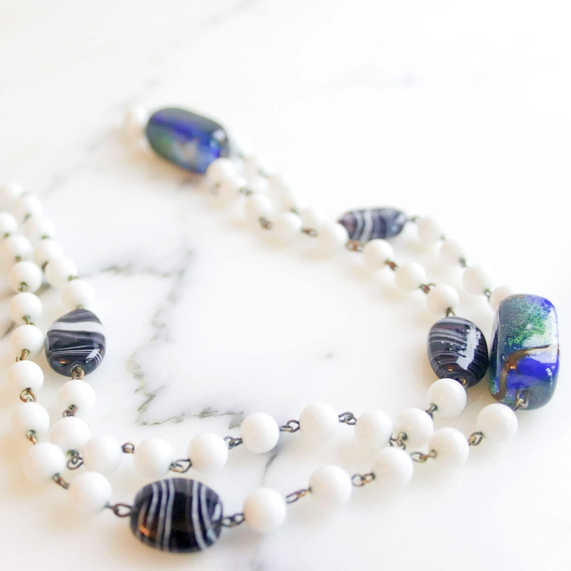 Vintage Art Deco Style Milk Glass and Art Glass Beaded Necklace