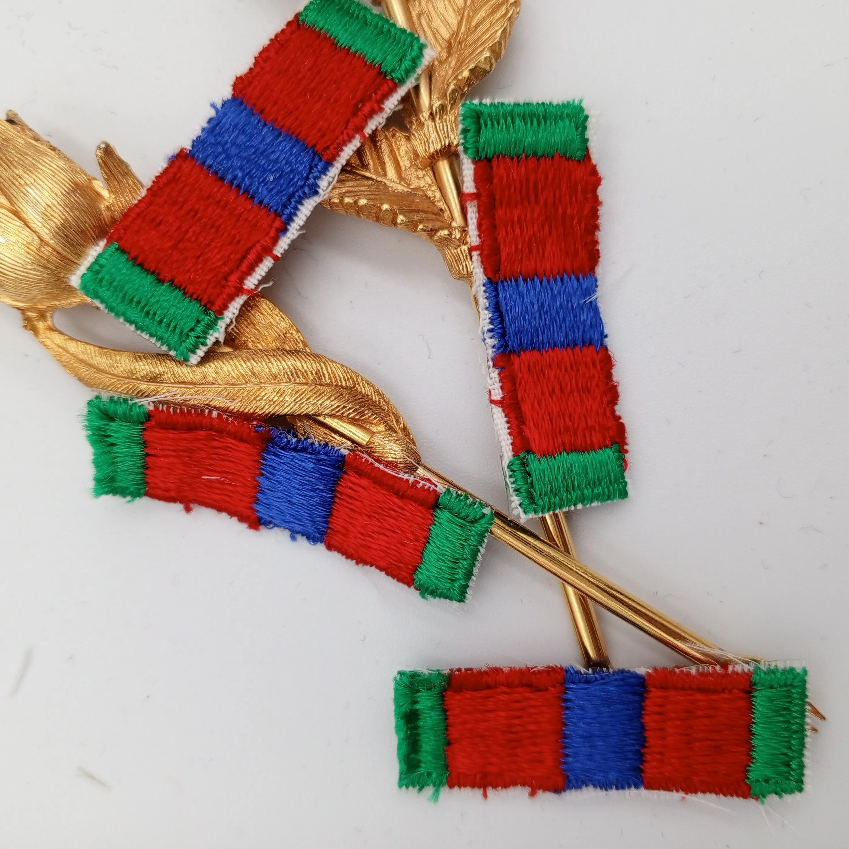 VINTAGE Badge Patches green red blue Embroidered Appliques #741